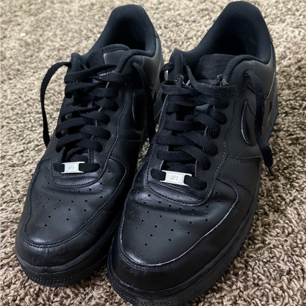 Nike Men's Black Sneakers